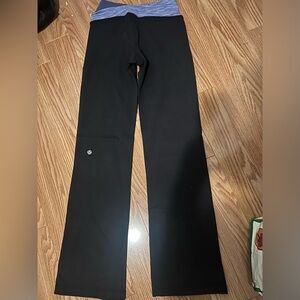 Lululemon flare yoga pants size 4